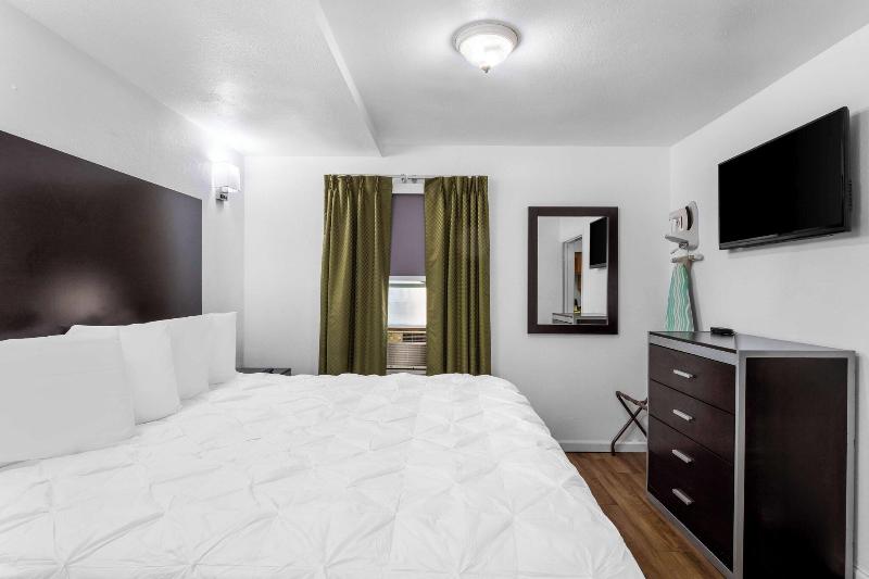 Americas Best Value Inn-Jonesville/Hillsdale image