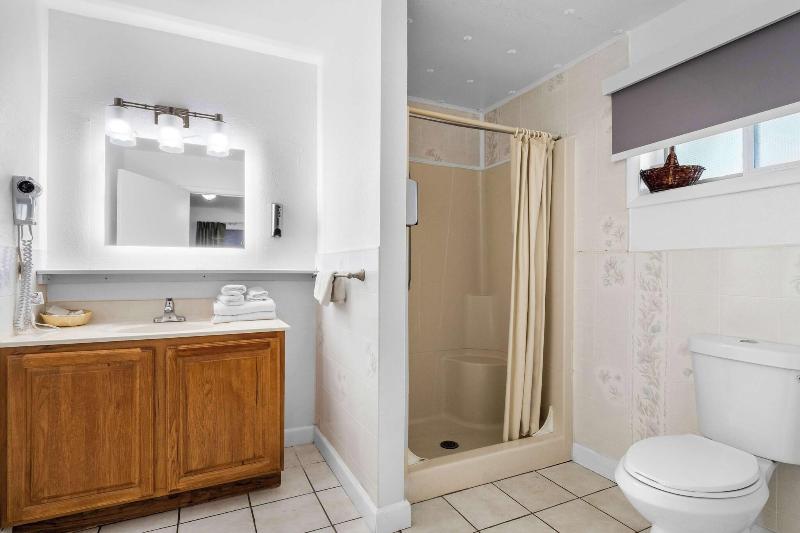 Americas Best Value Inn-Jonesville/Hillsdale image