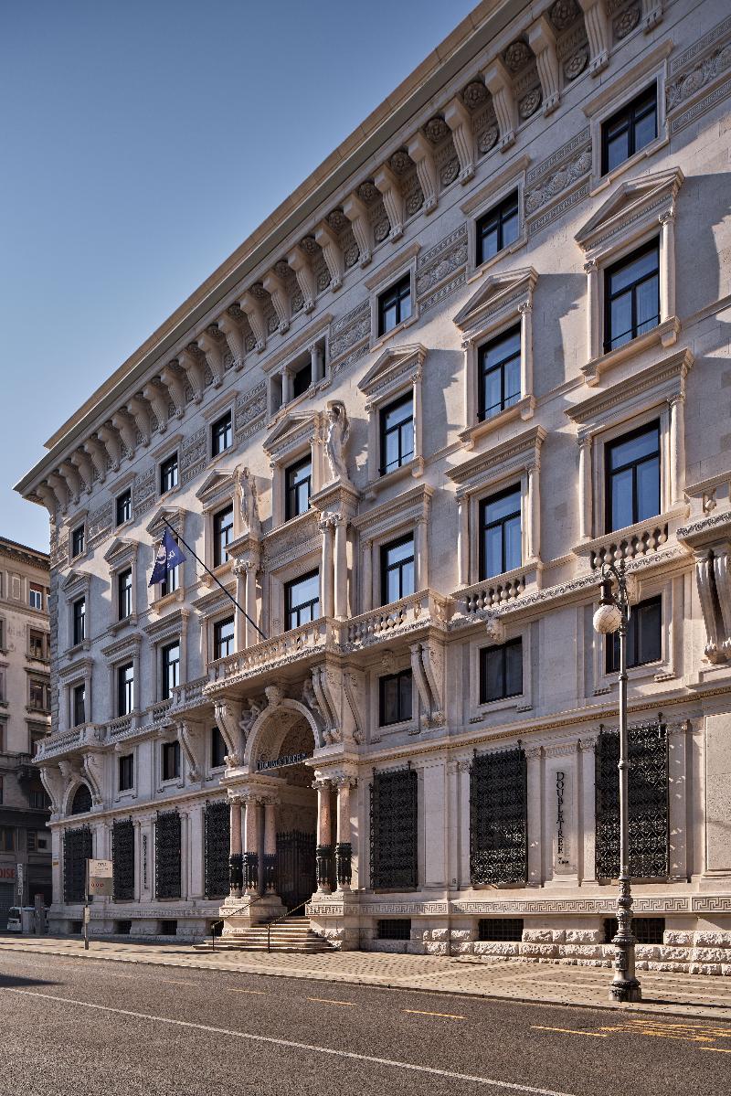 Doubletree By Hilton Trieste image