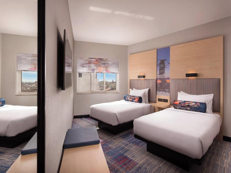 Aloft Madrid Gran Via image