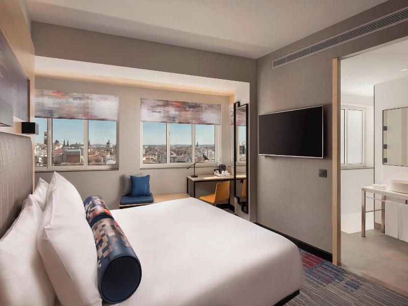 Aloft Madrid Gran Via image