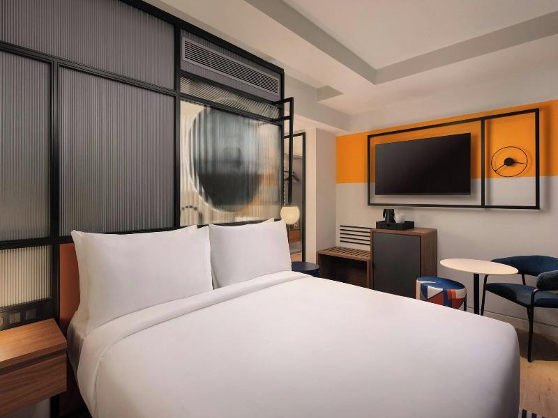 Aloft Madrid Gran Via image