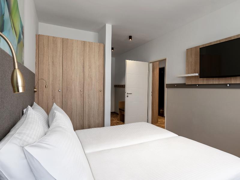 Wyndham Garden Munich Messe Hotel image