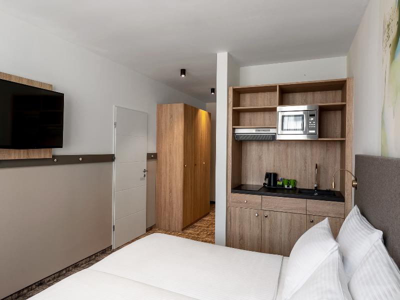 Wyndham Garden Munich Messe Hotel image