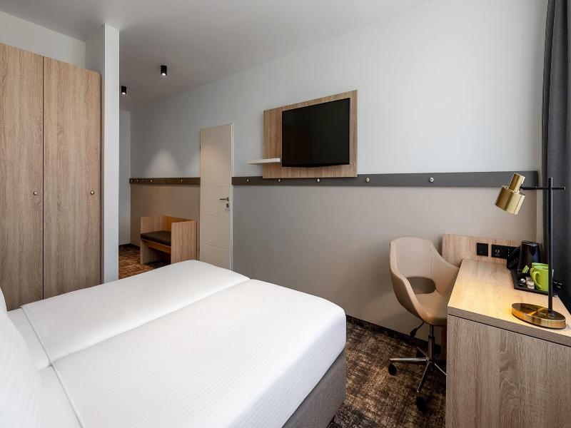 Wyndham Garden Munich Messe Hotel image