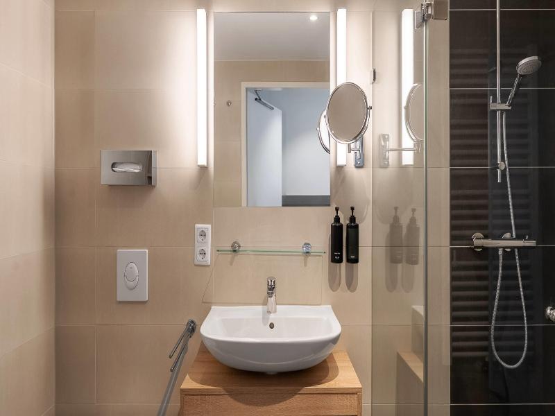 Wyndham Garden Munich Messe Hotel image