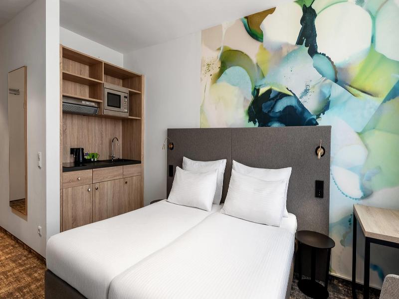 Wyndham Garden Munich Messe Hotel image