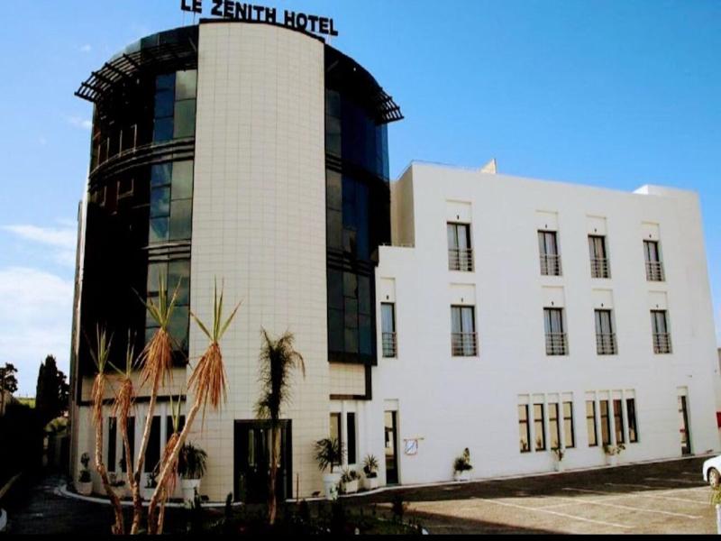 Le Zenith Hotel Oran image