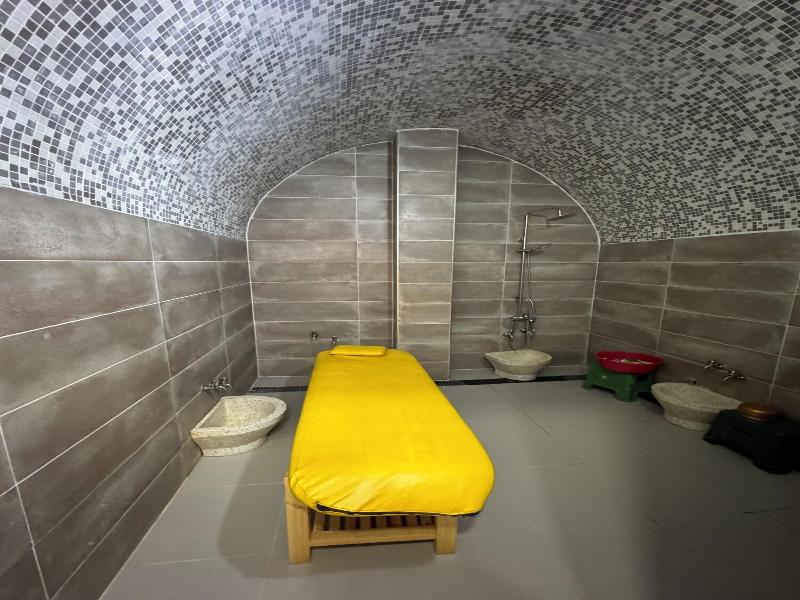 Le Zenith Hotel Oran image