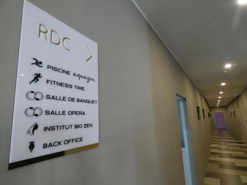 Le Zenith Hotel Oran image