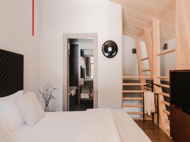 Aethos Monterosa image