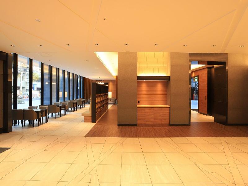 Smile Hotel Premium Osaka Hommachi image