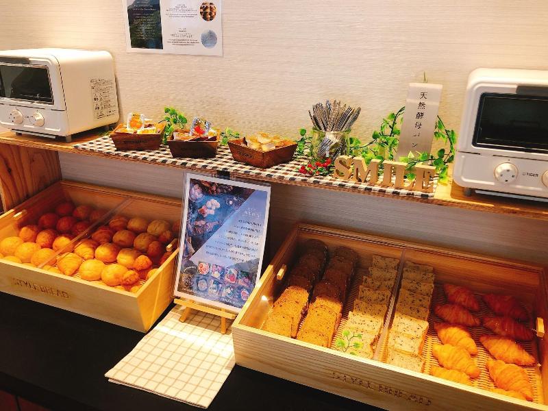 Smile Hotel Premium Osaka Hommachi image