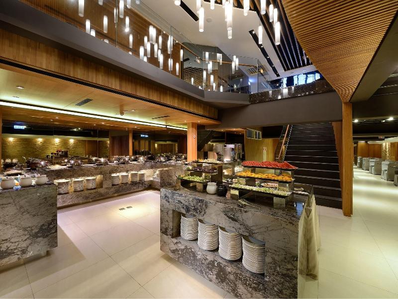 Park City Hotel Hualien Vacation image