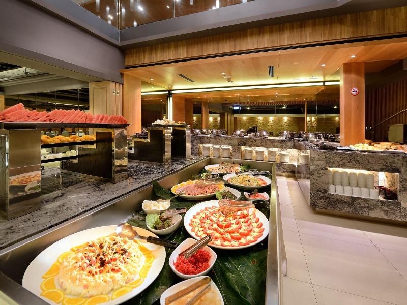 Park City Hotel Hualien Vacation image