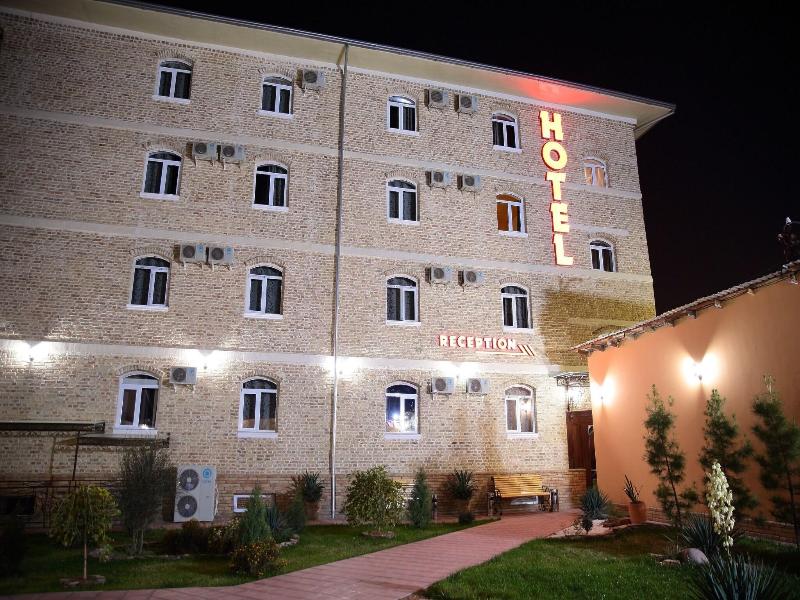 Star Hotel E image