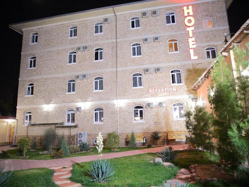Star Hotel E image