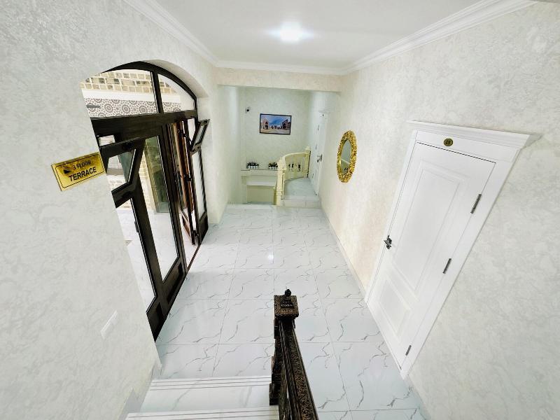 Samarkand Travel Inn E image
