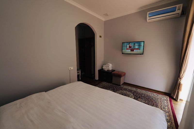 Samarkand Travel Inn E image
