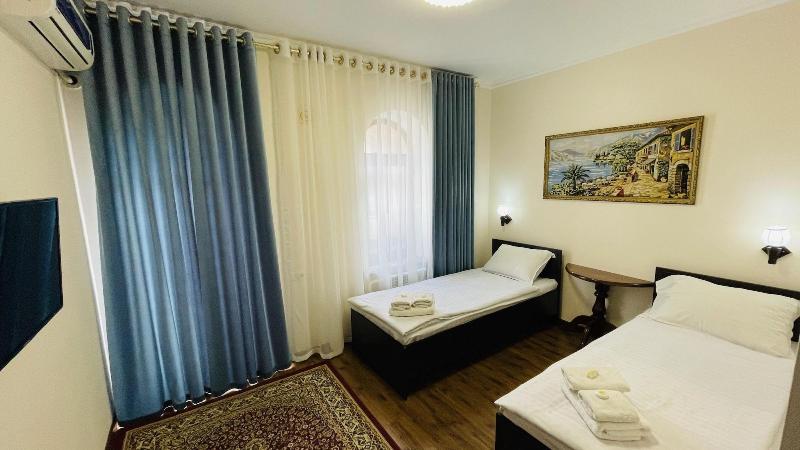 Samarkand Travel Inn E image