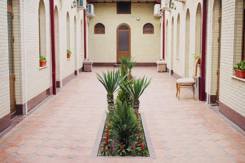 Samarkand Travel Inn E image