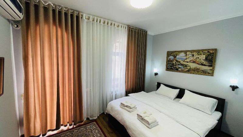 Samarkand Travel Inn E image