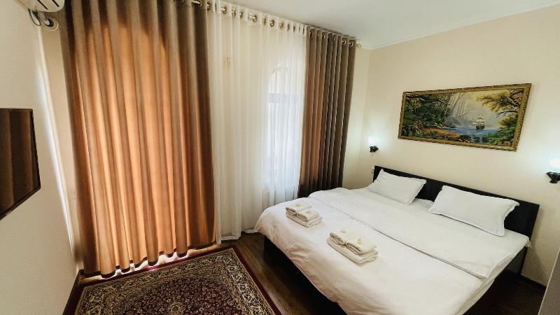 Samarkand Travel Inn E image