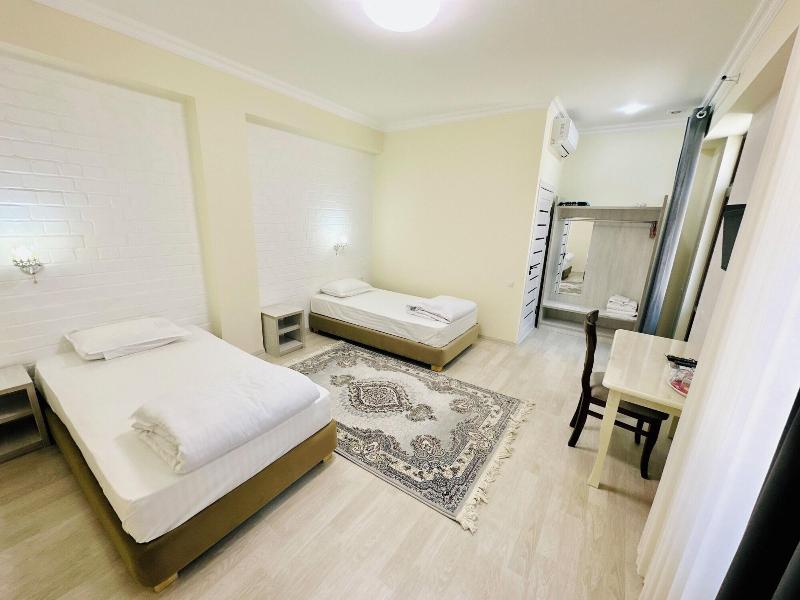 Samarkand Travel Inn E image