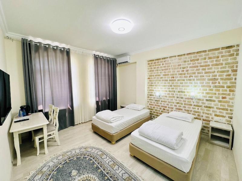 Samarkand Travel Inn E image