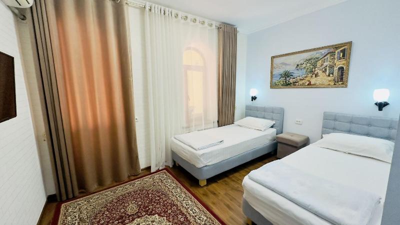 Samarkand Travel Inn E image