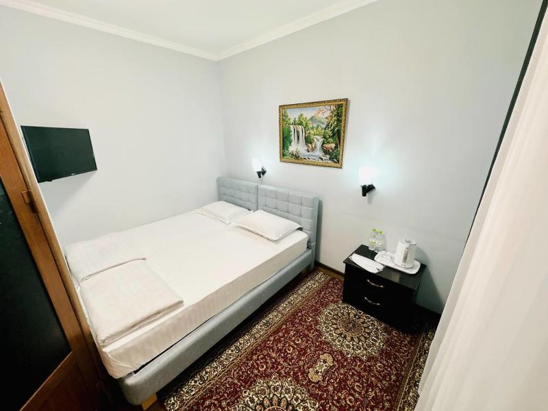 Samarkand Travel Inn E image