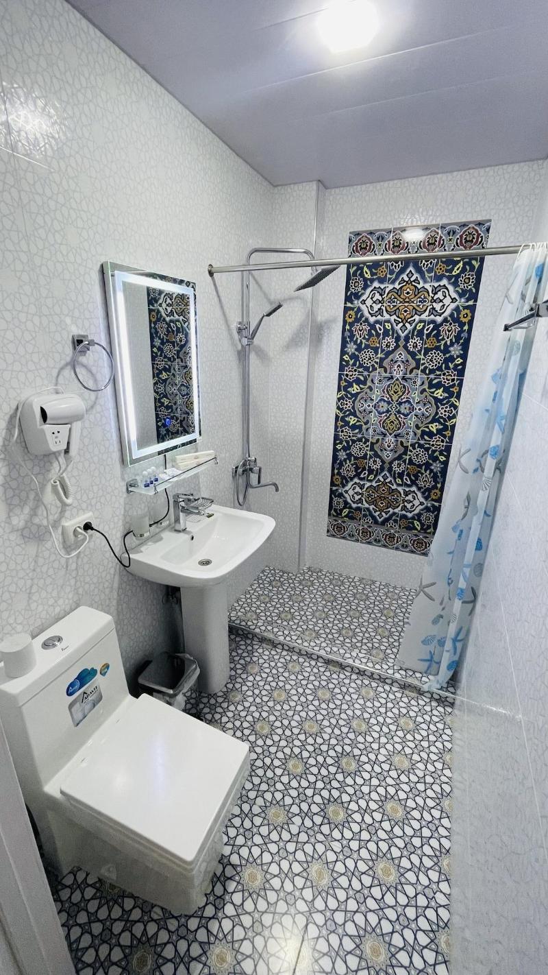 Samarkand Travel Inn E image