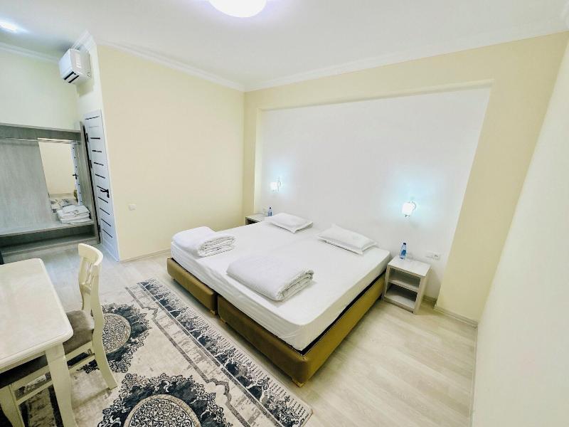 Samarkand Travel Inn E image