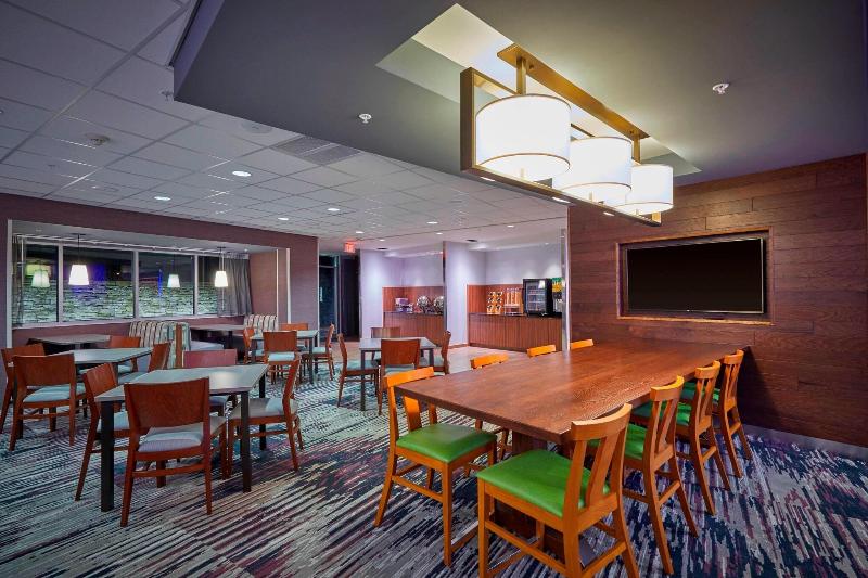 Fairfield Inn Suites Grand Mound Centralia image