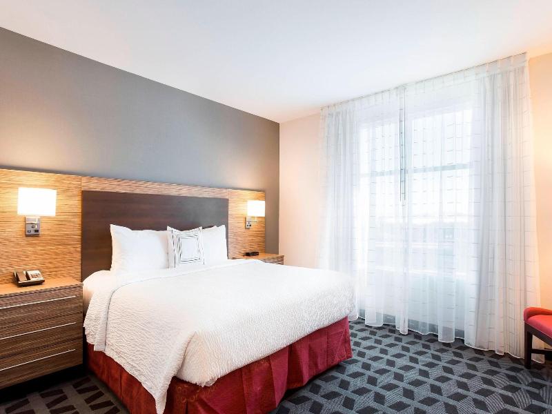Towneplace Suites San Mateo Foster City image