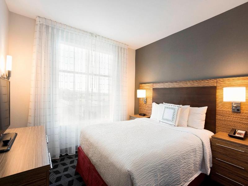 Towneplace Suites San Mateo Foster City image