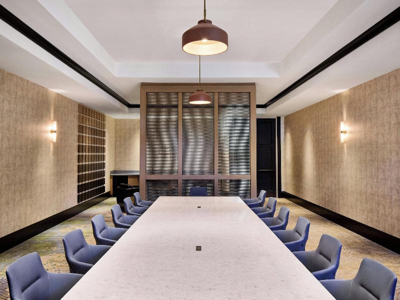 Renaissance Phoenix Glendale Hotel Spa image