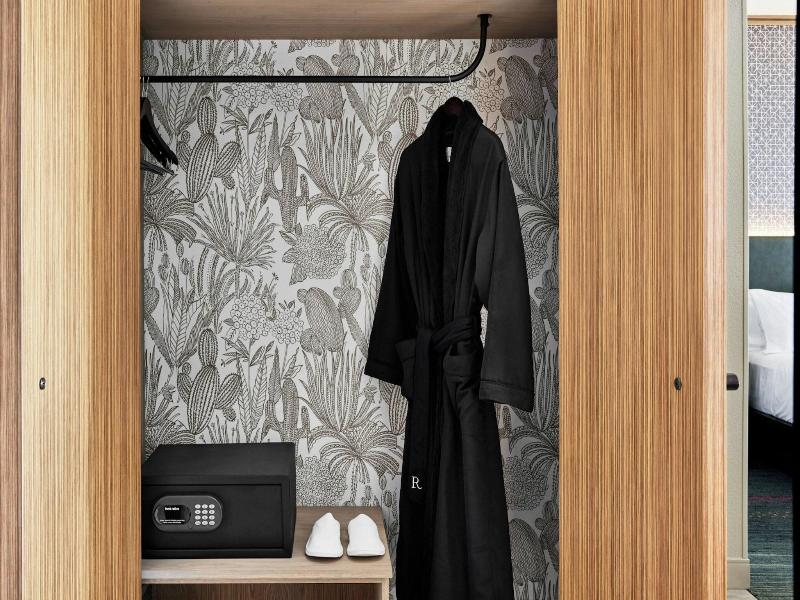 Renaissance Phoenix Glendale Hotel Spa image