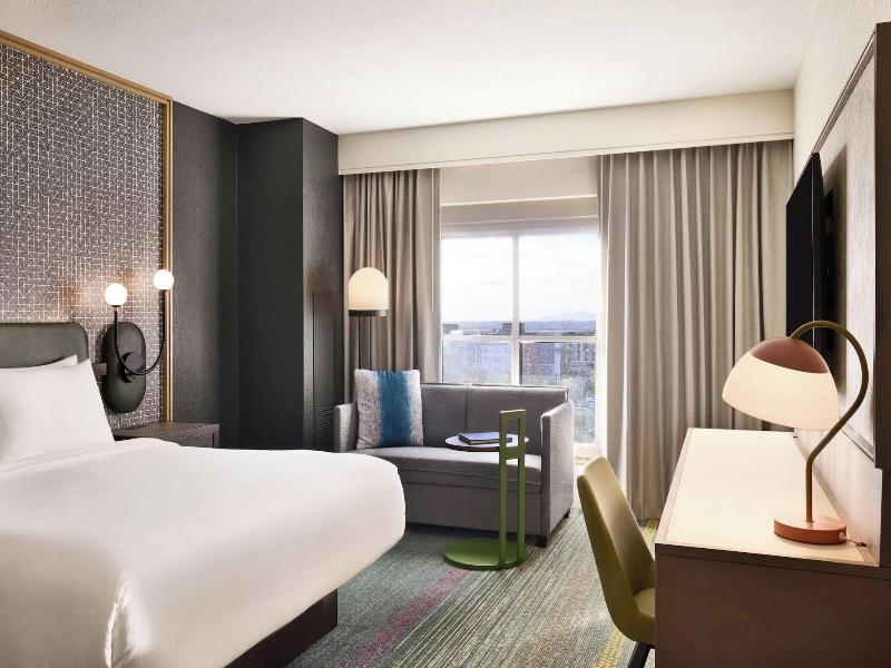 Renaissance Phoenix Glendale Hotel Spa image