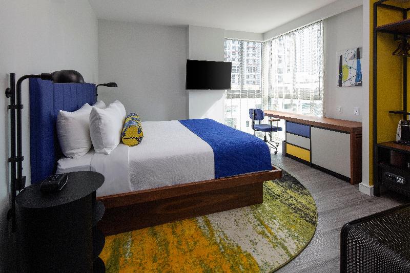 Hotel Indigo Miami Brickell image