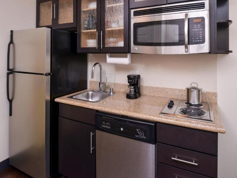 Candlewood Suites Plano North image