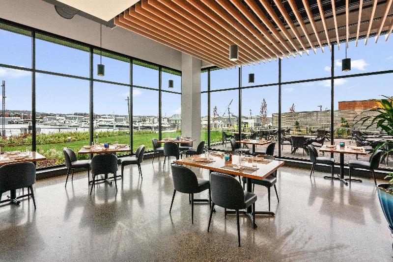 Hotel Indigo Seattle Everett Waterfront image