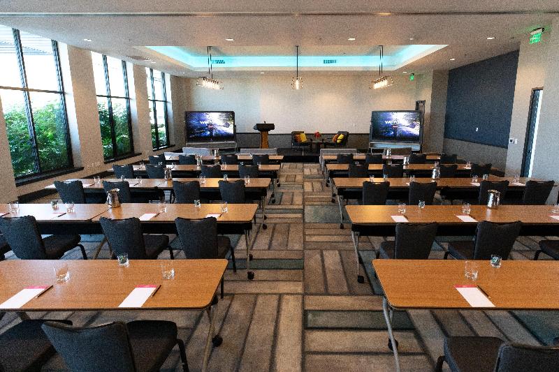 Hotel Indigo Seattle Everett Waterfront image