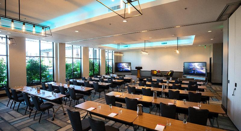 Hotel Indigo Seattle Everett Waterfront image
