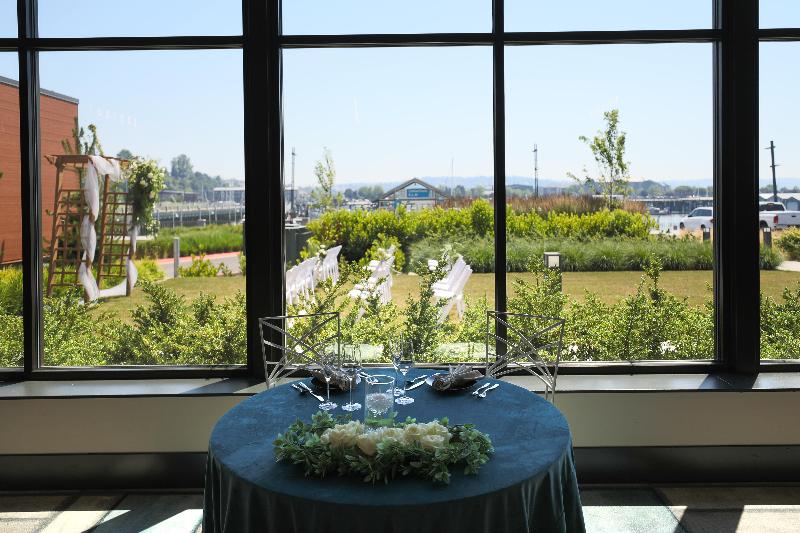 Hotel Indigo Seattle Everett Waterfront image
