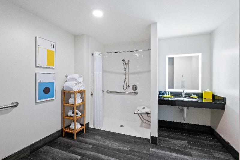 Hotel Indigo Seattle Everett Waterfront image