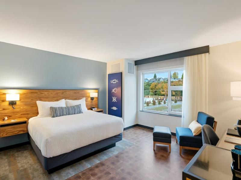 Hotel Indigo Seattle Everett Waterfront image