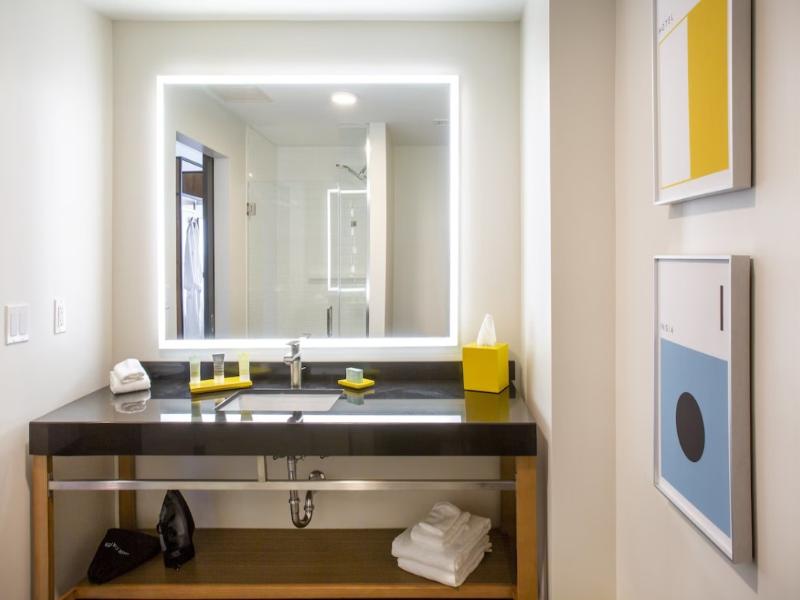 Hotel Indigo Seattle Everett Waterfront image