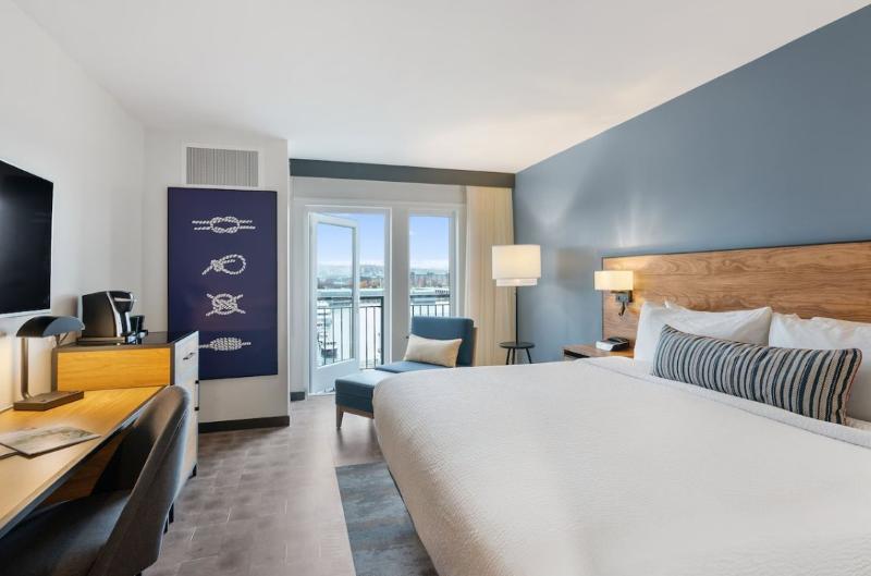 Hotel Indigo Seattle Everett Waterfront image