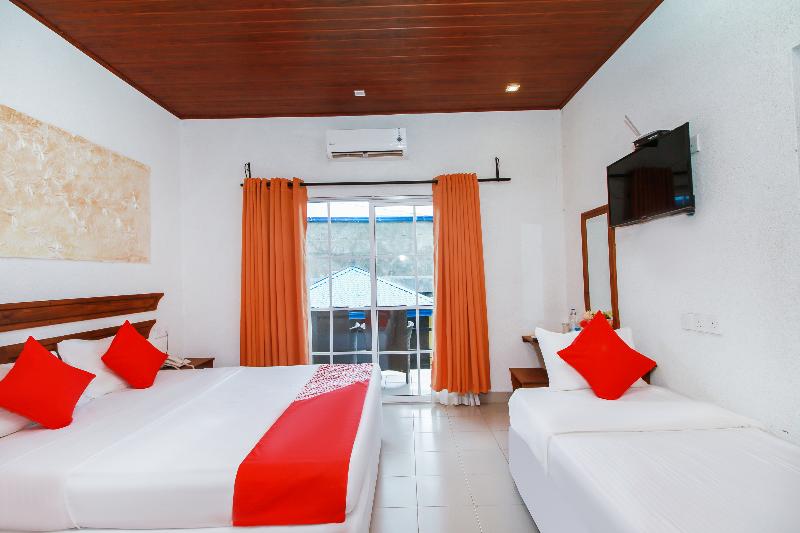 Dhanamuthu Hotel And Banquets — photo 3